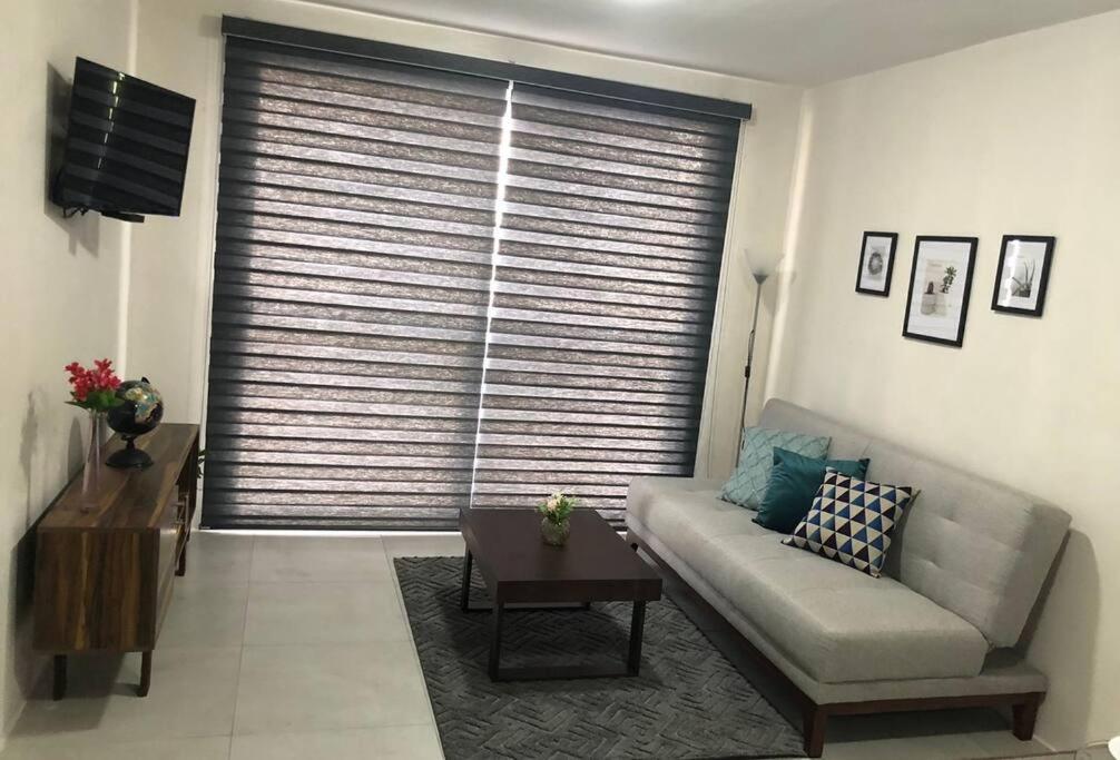 Be Central Departamento Con Alberca En El Centro De Guadalaja Гвадалахара Экстерьер фото